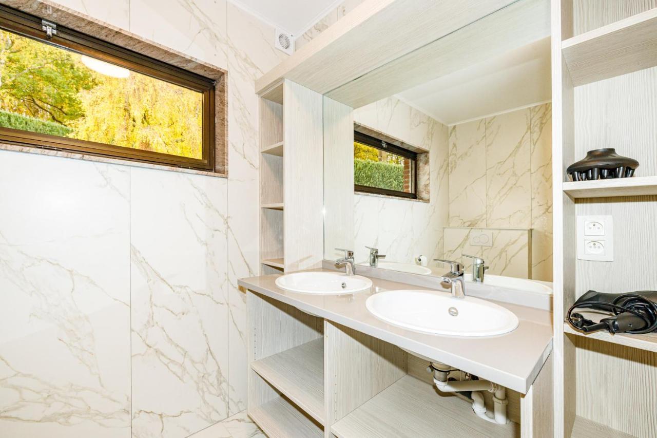 Luxueuse Et Spacieuse Villa Avec Sauna Et Piscine 말메디 외부 사진